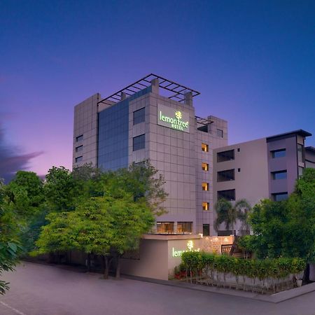 Lemon Tree Hotel, Noida Zewnętrze zdjęcie