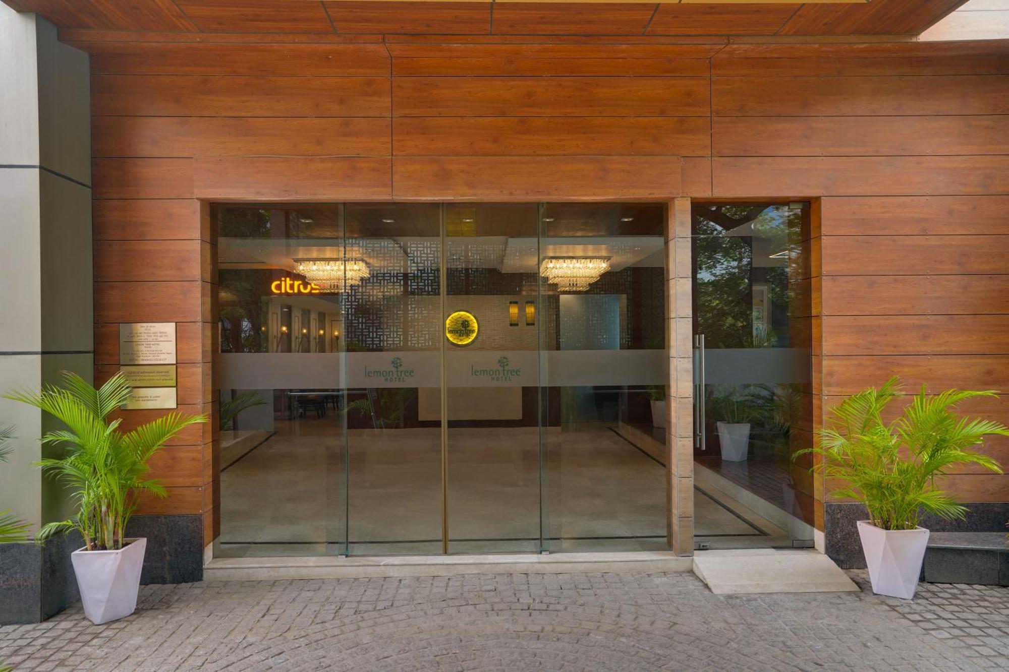 Lemon Tree Hotel, Noida Zewnętrze zdjęcie