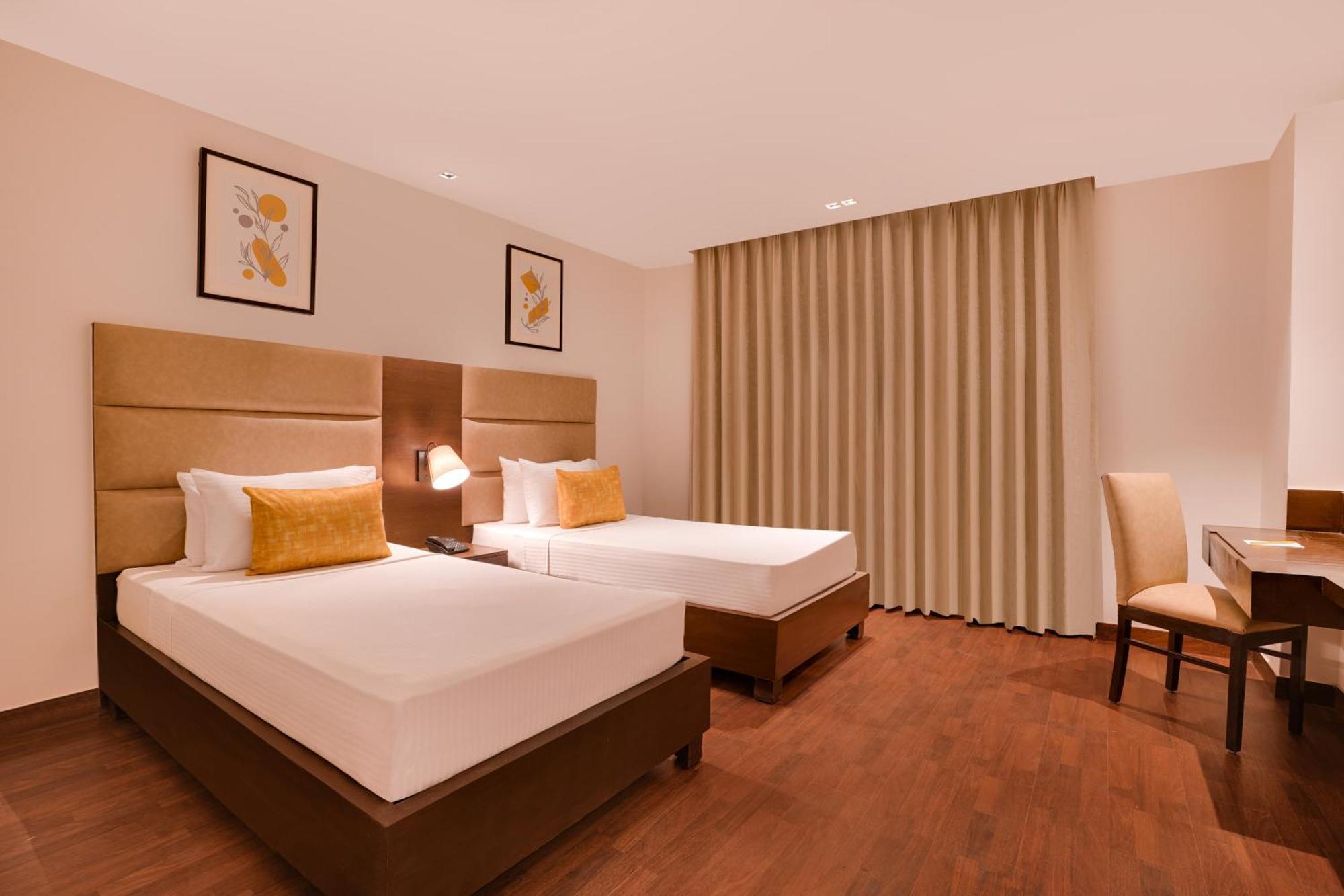 Lemon Tree Hotel, Noida Zewnętrze zdjęcie