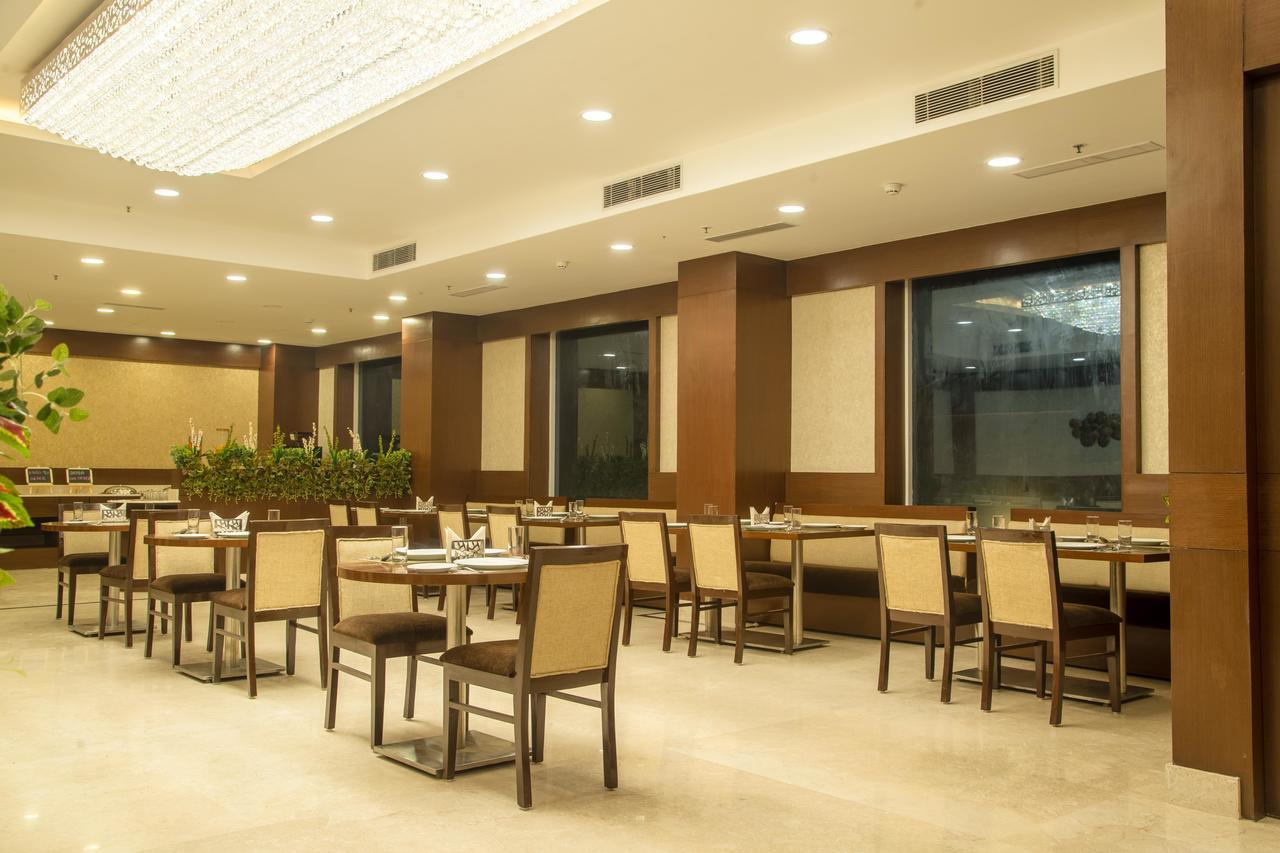 Lemon Tree Hotel, Noida Zewnętrze zdjęcie