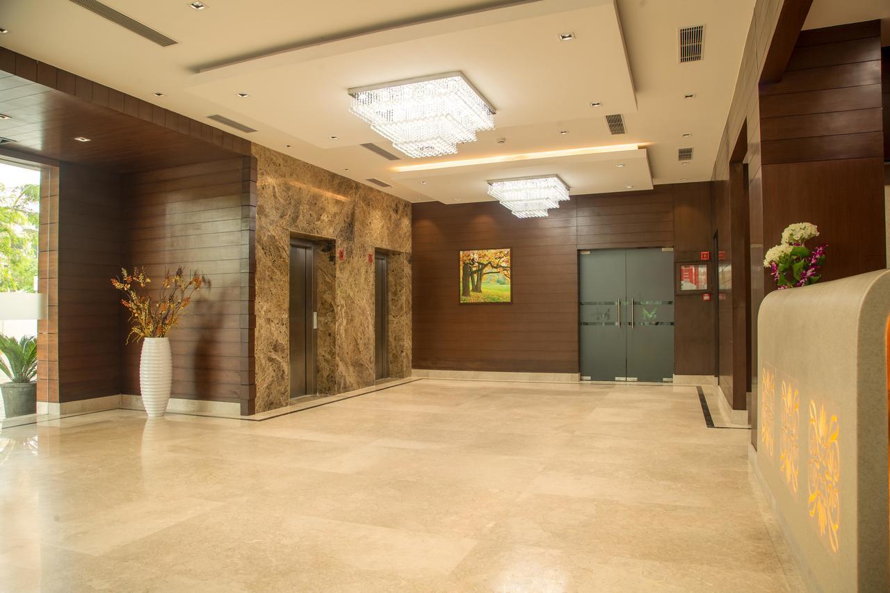 Lemon Tree Hotel, Noida Zewnętrze zdjęcie