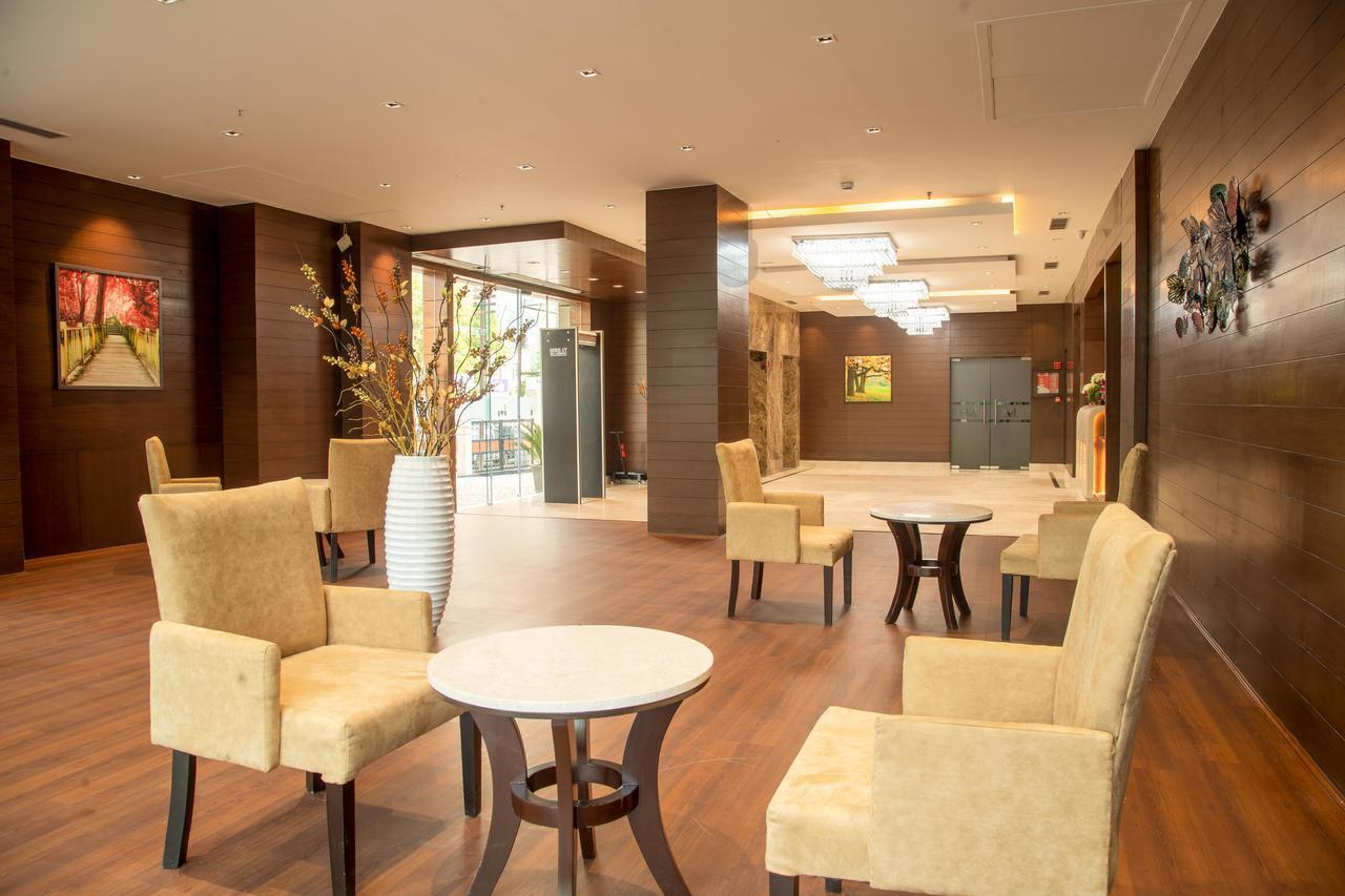 Lemon Tree Hotel, Noida Zewnętrze zdjęcie