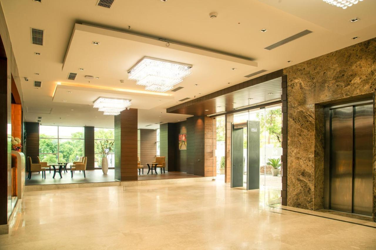 Lemon Tree Hotel, Noida Zewnętrze zdjęcie