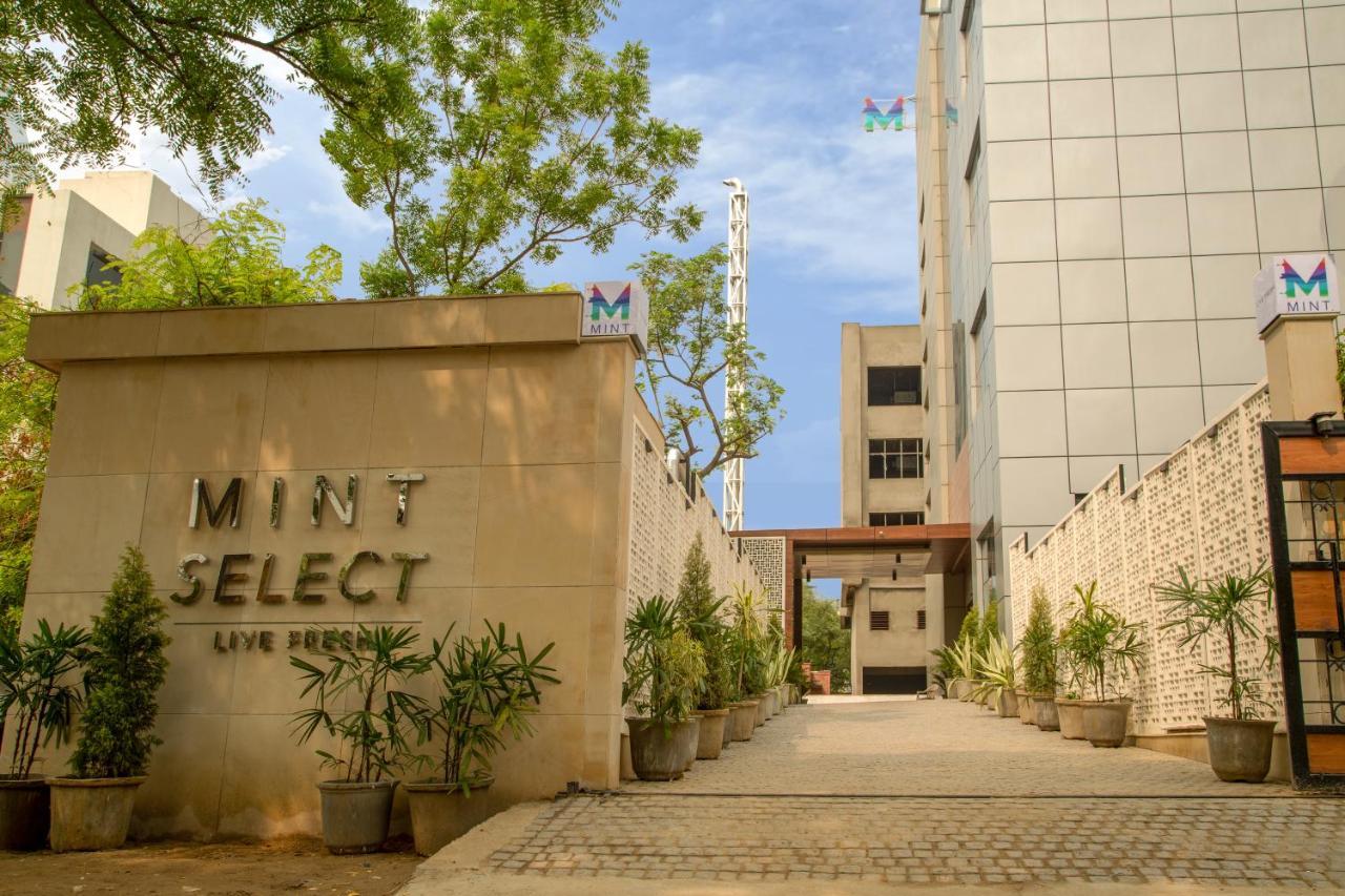 Lemon Tree Hotel, Noida Zewnętrze zdjęcie