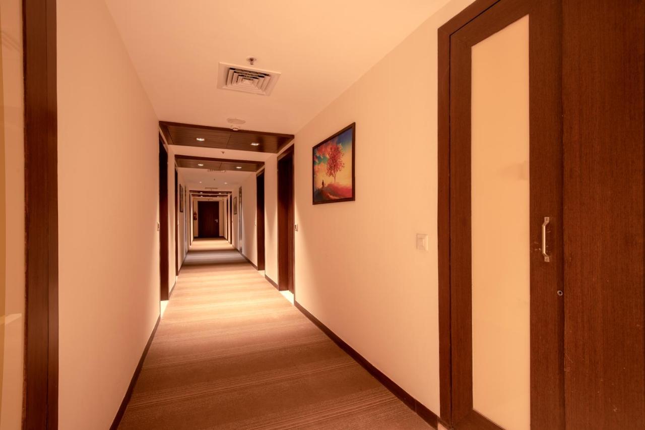 Lemon Tree Hotel, Noida Zewnętrze zdjęcie